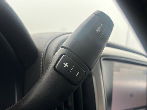 Used 2018 GMC Sierra 1500 SLE w/ SLE Value Package image 19