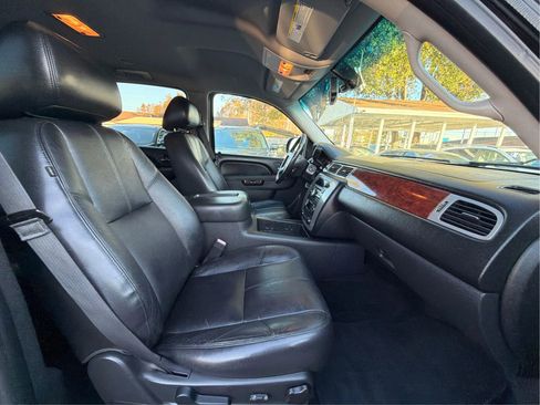 Used 2013 GMC Yukon XL SLT image 24