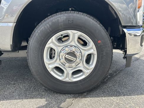 New 2026 Ford F250 XLT w/ 360-Degree Camera Package image 12