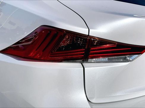 Used 2018 Lexus IS 300 w/ Comfort Package RWD image 26