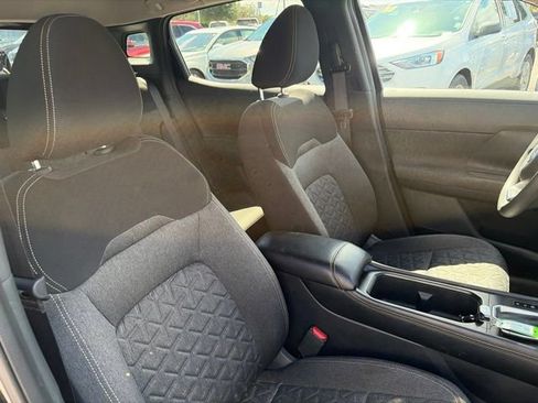 Used 2025 Nissan Kicks SV w/ Interior Electronics Package AWD/4WD image 13