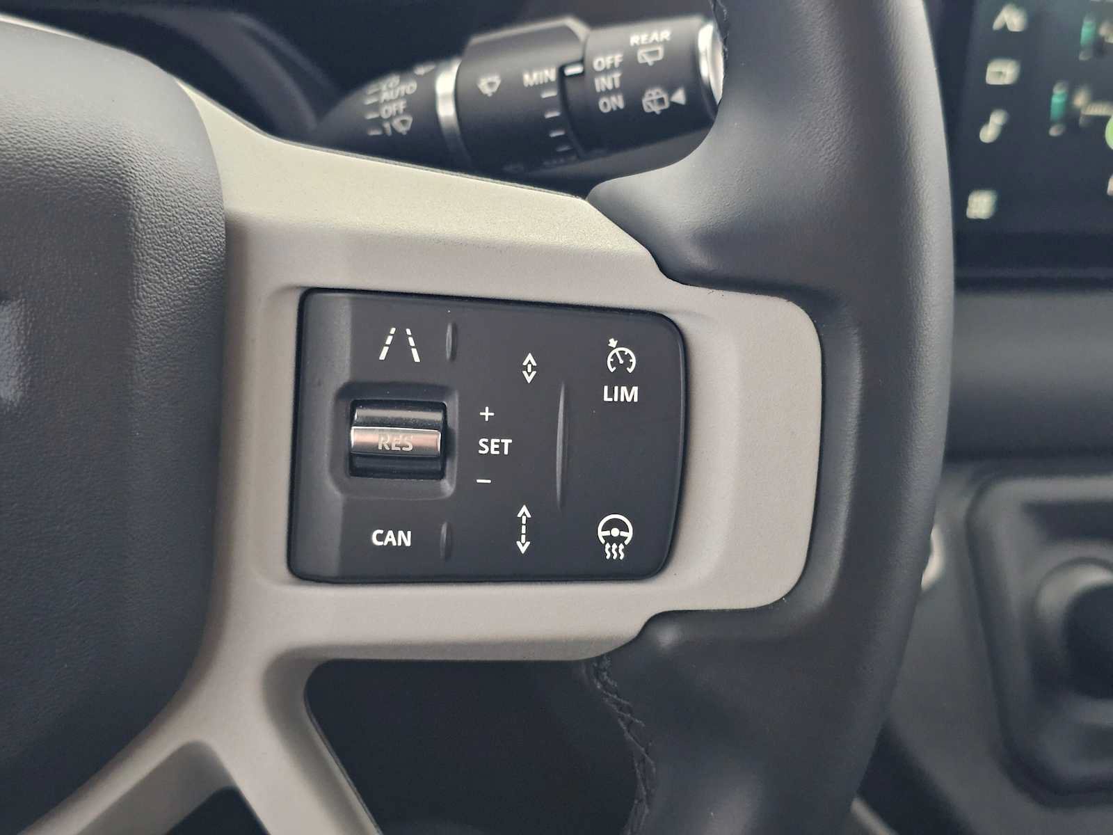 New 2024 Land Rover Defender 110 S AWD/4WD image 31