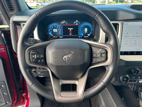 Used 2025 Ford Bronco Heritage Edition AWD/4WD image 14