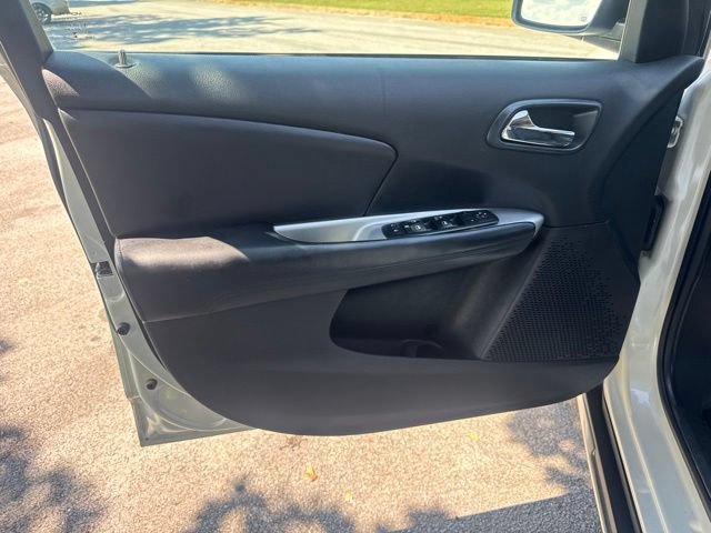 Used 2016 Dodge Journey Crossroad FWD image 15