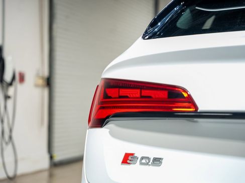 Used 2021 Audi SQ5 Prestige w/ Prestige Package image 14