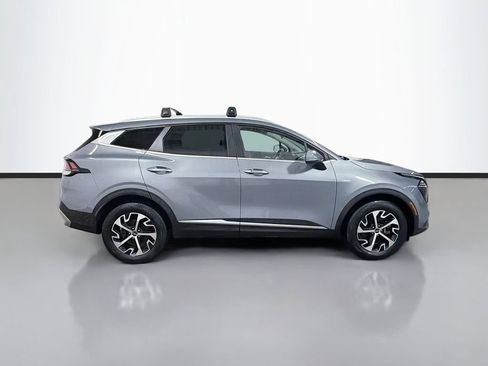 Used 2024 Kia Sportage EX AWD/4WD image 11