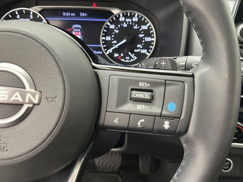 Used 2023 Nissan Rogue SV w/ SV Premium B Package AWD/4WD image 19