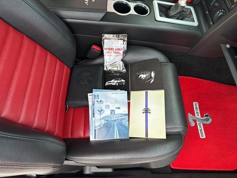 Used 2007 Ford Mustang Shelby GT500 RWD image 41