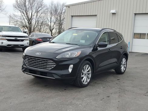 Used 2022 Ford Escape Titanium w/ Titanium Elite Package image 3