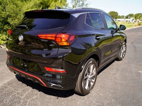 Used 2022 Buick Encore GX Select w/ Sport Touring Package image 3