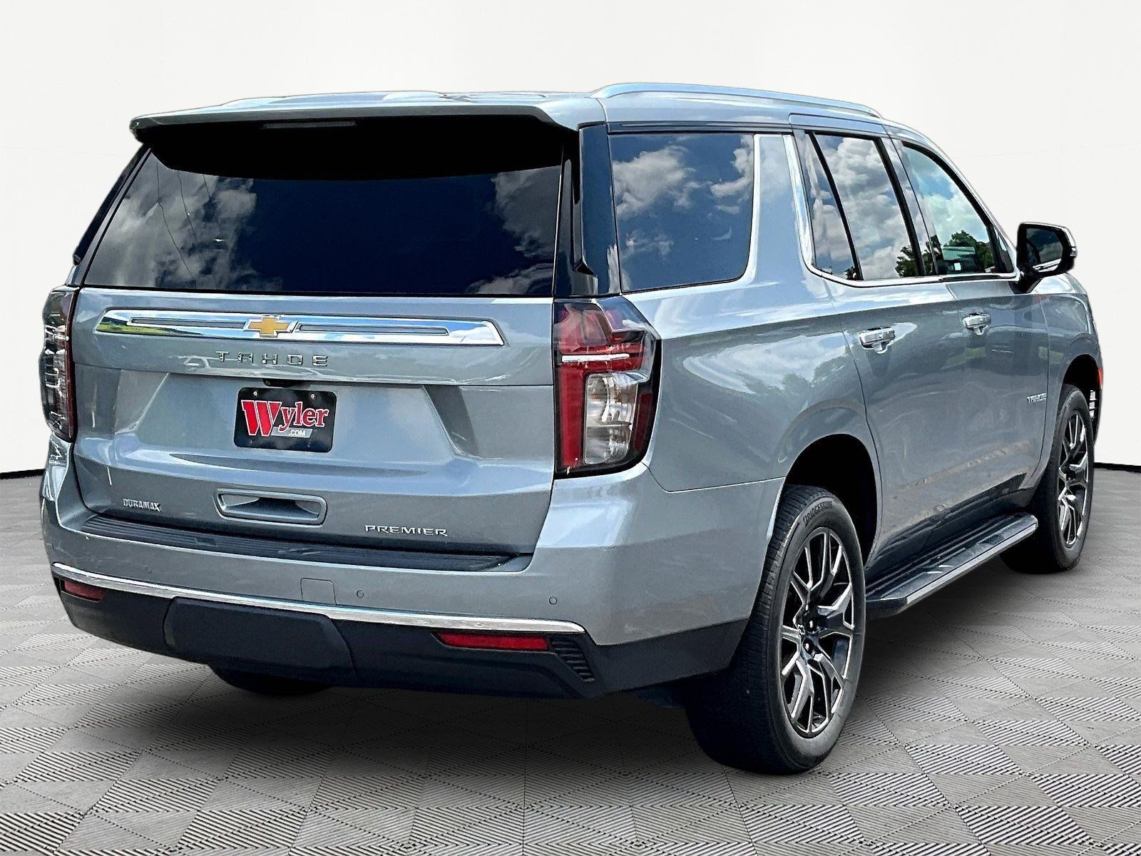 Used 2023 Chevrolet Tahoe Premier w/ Premium Package AWD/4WD image 6