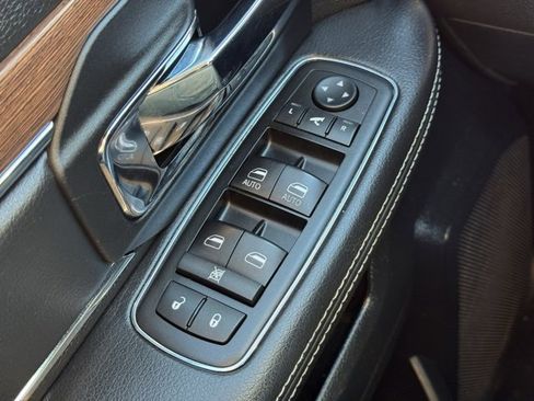 Used 2014 RAM 1500 Laramie w/ Convenience Group image 22