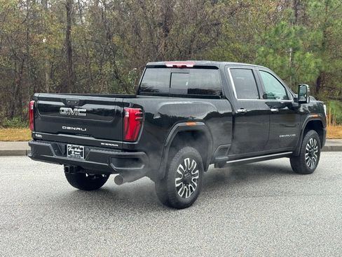 New 2026 GMC Sierra 2500 Denali Ultimate image 14