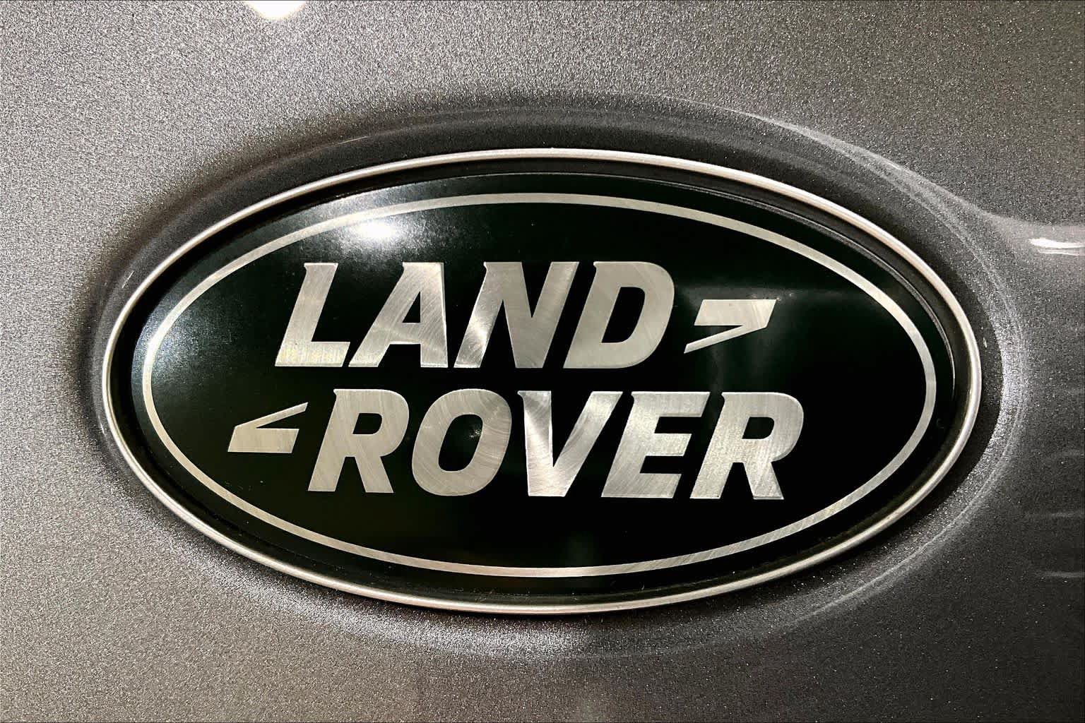 Used 2025 Land Rover Discovery Dynamic SE AWD/4WD image 62