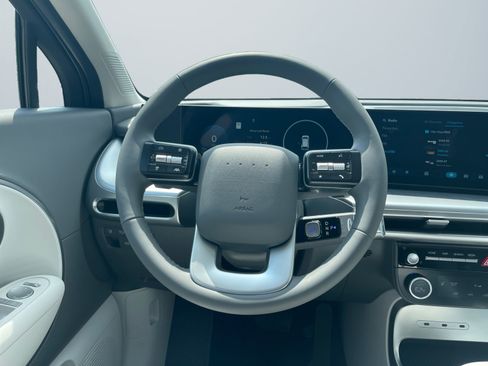 New 2026 Hyundai Ioniq 9 SE image 13