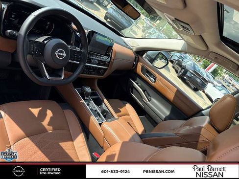 Certified 2025 Nissan Pathfinder Platinum w/ Cargo Package FWD image 22