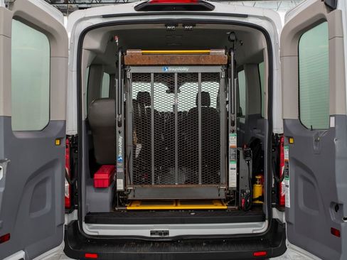 Used 2018 Ford Transit 150 XL image 2