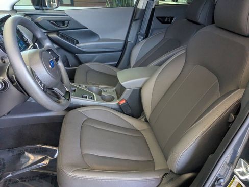 Used 2025 Subaru Crosstrek 2.0i Premium AWD/4WD image 21