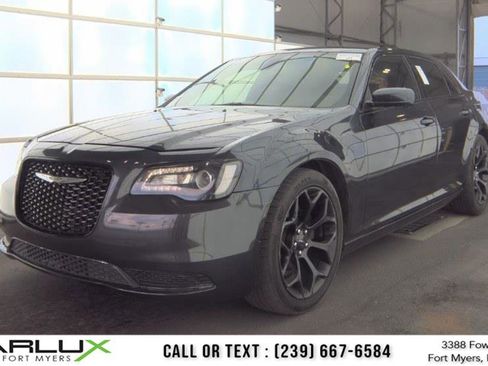 Used 2019 Chrysler 300 S image 1