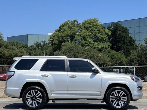 Used 2024 Toyota 4Runner Limited AWD/4WD image 3