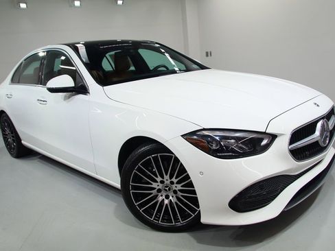 Used 2023 Mercedes-Benz C 300 4MATIC Sedan image 11