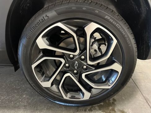 Used 2026 Chevrolet Trax RS FWD image 22