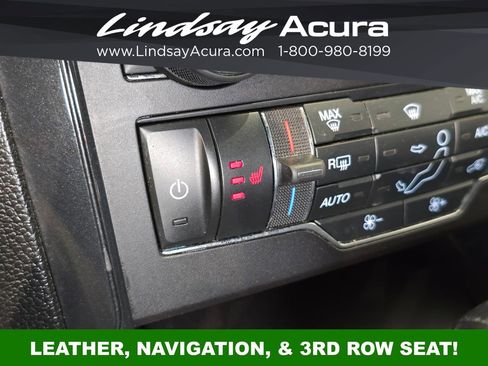 Used 2017 Ford Explorer XLT w/ Equipment Group 202A FWD image 20