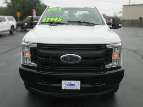 Used 2019 Ford F250 XL w/ Power Equipment Group AWD/4WD image 7