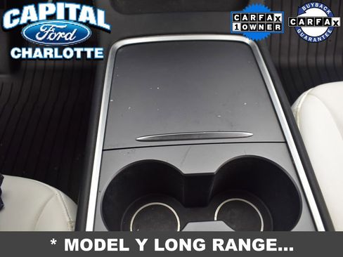 Used 2022 Tesla Model Y Long Range image 14