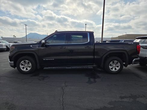 Used 2022 GMC Sierra 1500 SLE image 3