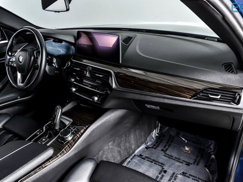 Used 2023 BMW 530e xDrive image 24