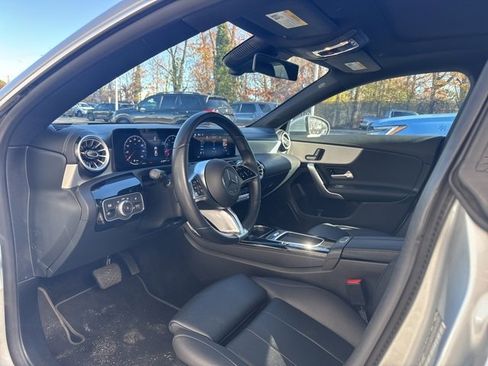 Used 2025 Mercedes-Benz CLA 250 CLA 250 image 3