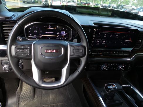 Used 2024 GMC Sierra 1500 Elevation w/ Elevation Premium Package image 32