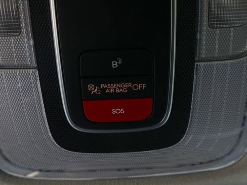 Used 2024 Hyundai Elantra SEL FWD image 26