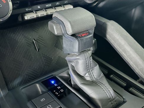 Used 2025 Toyota Tacoma TRD Off-Road image 25