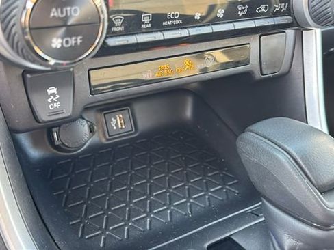 Used 2025 Toyota RAV4 LE AWD/4WD image 21