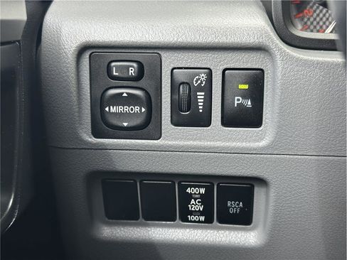 Used 2011 Toyota 4Runner SR5 w/ Premium Pkg w/Leather image 27