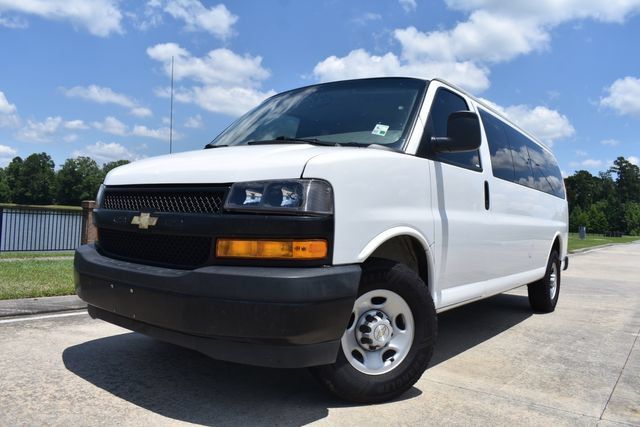 Used 2022 Chevrolet Express 3500 LS RWD image 5