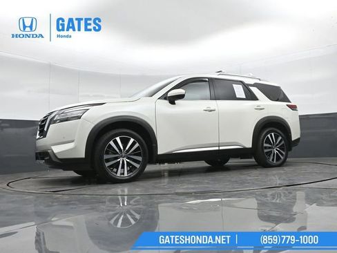 Used 2023 Nissan Pathfinder Platinum AWD/4WD image 49