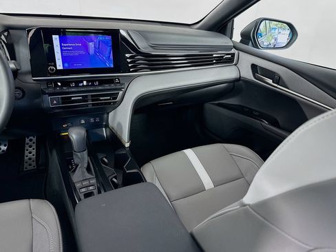 Certified 2026 Toyota Camry SE w/ Convenience Package FWD image 23