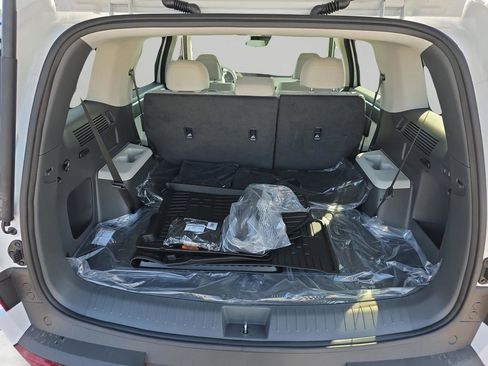 New 2026 Hyundai Santa Fe SE FWD image 24
