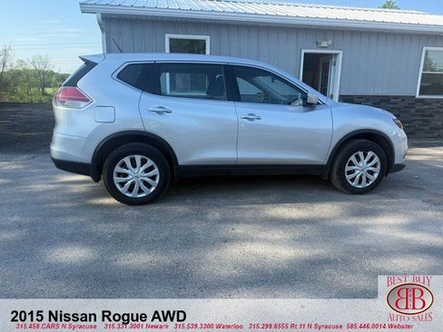 Used 2015 Nissan Rogue S AWD/4WD image 7