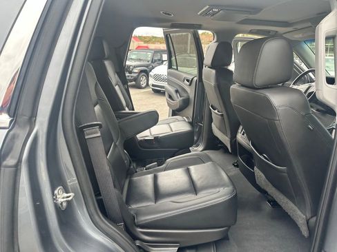 Used 2019 Chevrolet Tahoe LT image 12