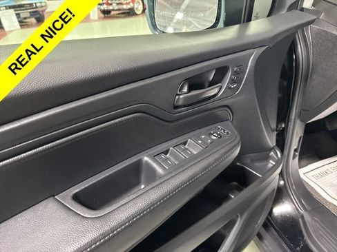 Used 2023 Honda Odyssey EX-L image 13