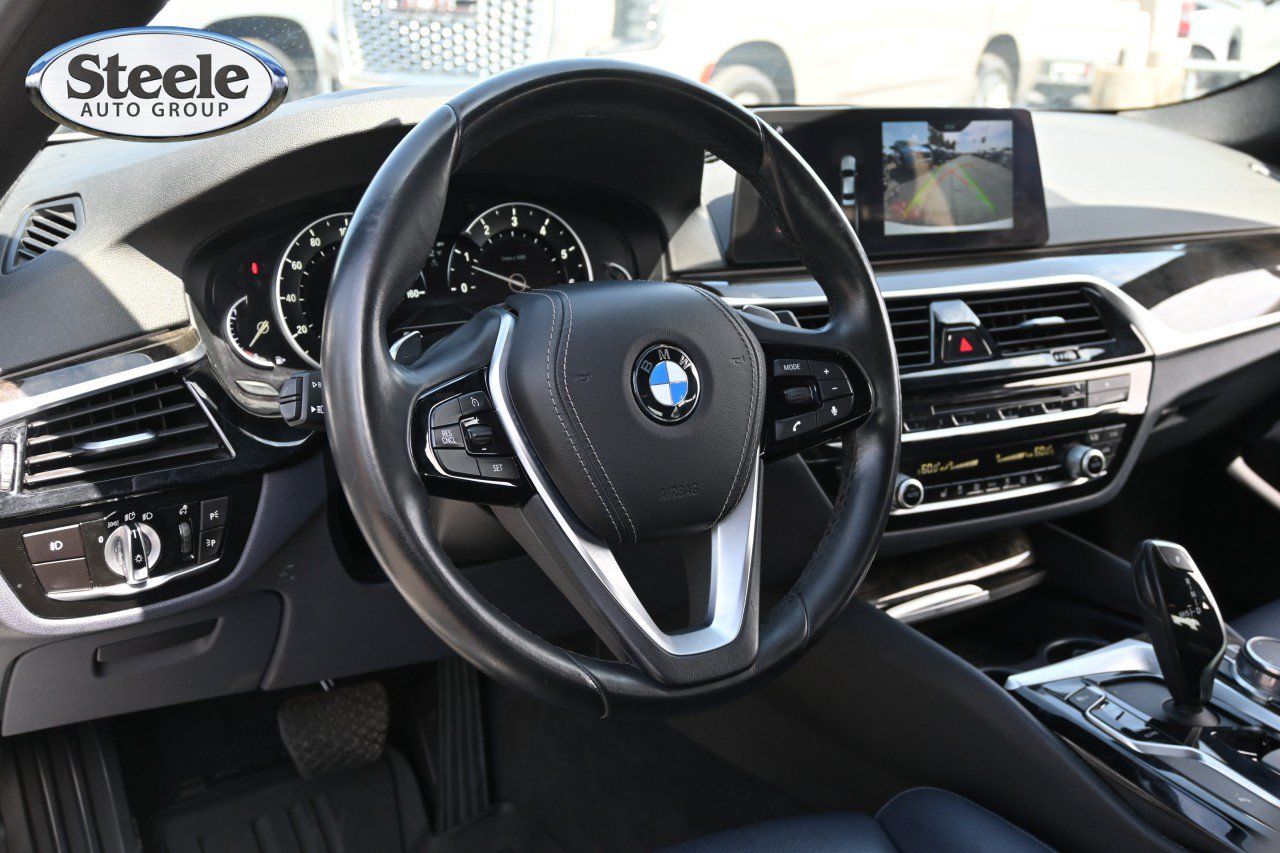 Used 2017 BMW 540i RWD image 17