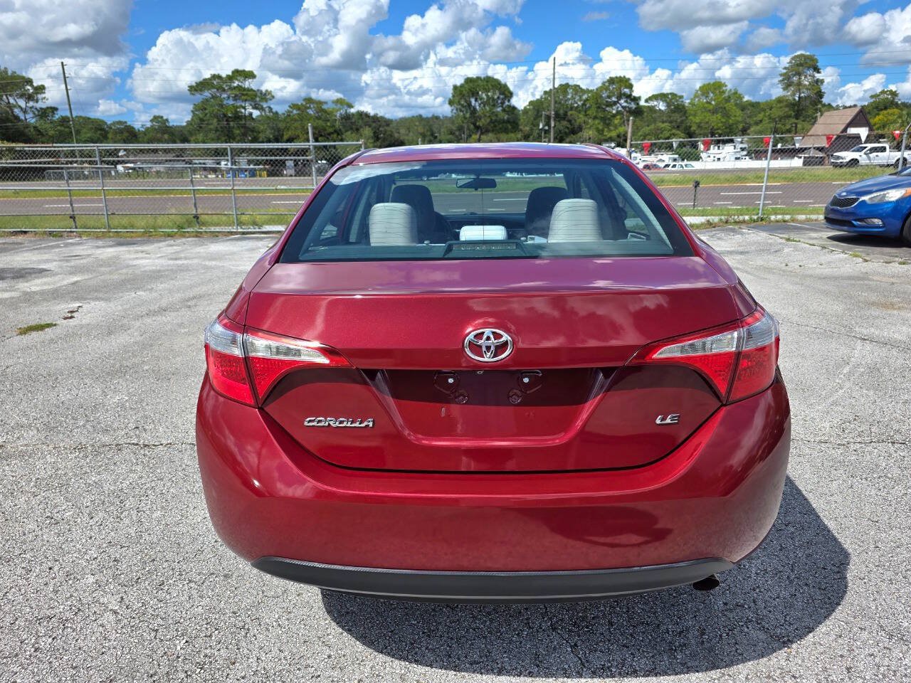 Used 2014 Toyota Corolla LE FWD image 3