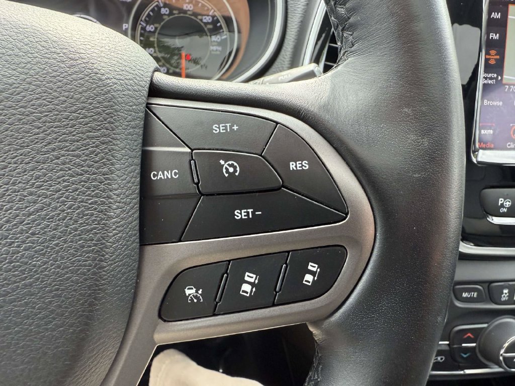 Used 2021 Jeep Cherokee Limited w/ Elite Package AWD/4WD image 23