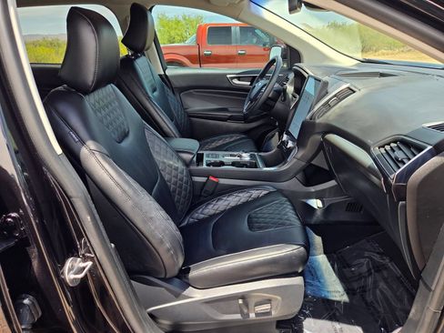 Certified 2024 Ford Edge Titanium AWD/4WD image 27
