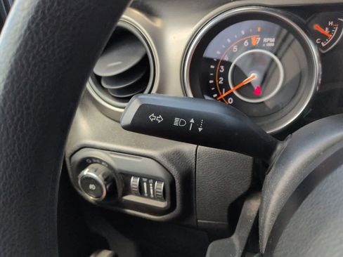 Used 2019 Jeep Wrangler Unlimited Sport AWD/4WD image 26
