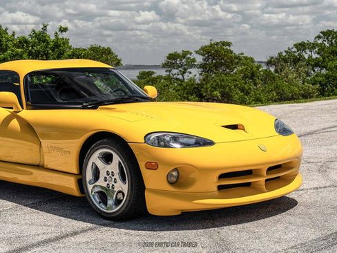 Used 2001 Dodge Viper GTS RWD image 52
